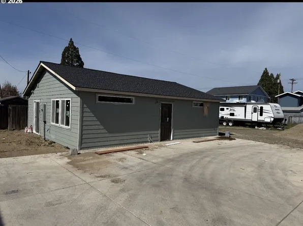 550 19th St, Springfield, OR 97477