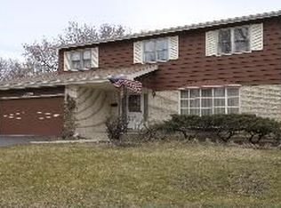 1336 N Vail Ave, Arlington Heights, IL 60004