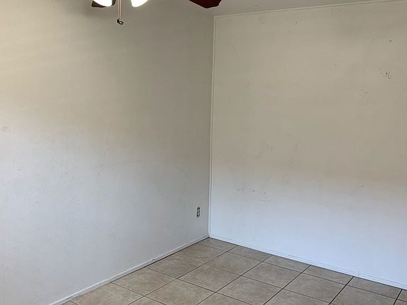 2nd image of 204 E 2nd Ave APT 26