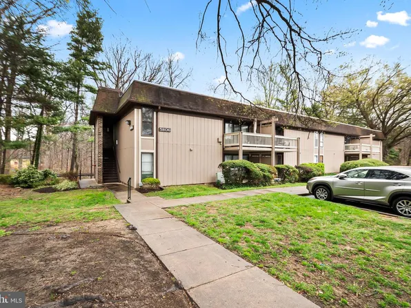 5806 Royal Ridge Dr Unit F, Springfield, VA 22152