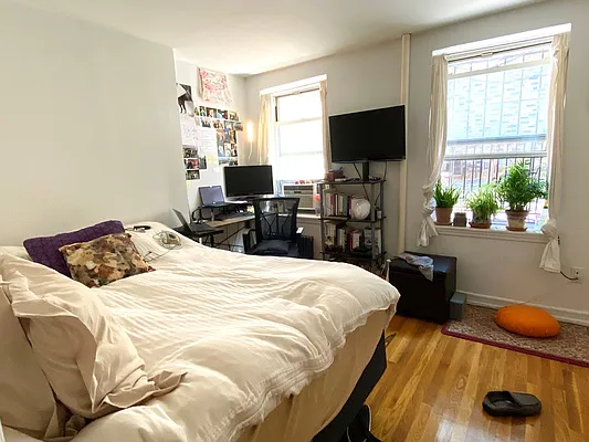 Rented by Bold New York | media 13