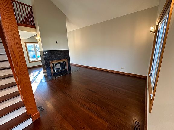 4th image of 6413 Jeanette Ct