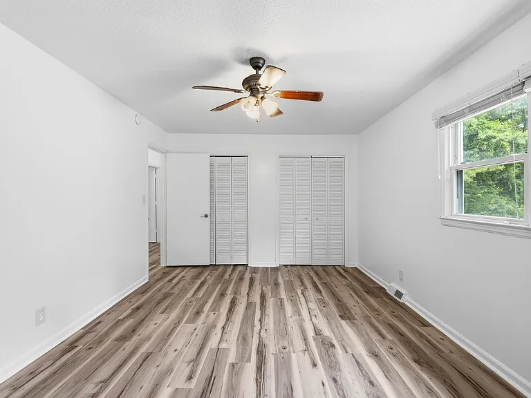 528 River Oak Dr — Photo 20