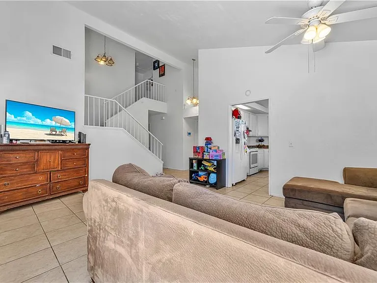 44920 Calston Ave — Photo 3