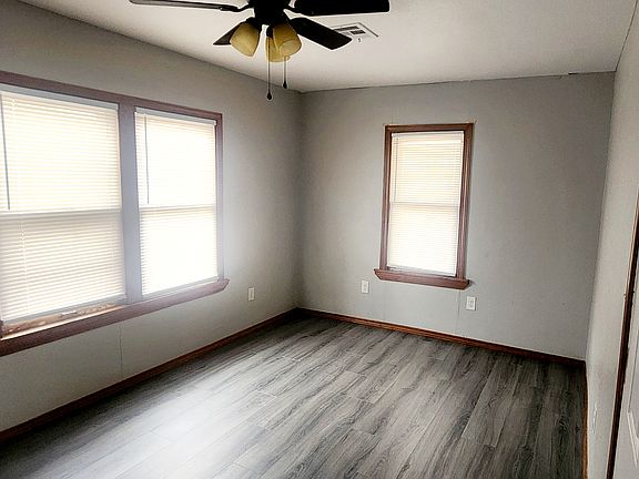 5th image of 731 E Oklahoma Ave