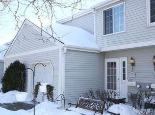 8310 S Tuckaway Shores Dr, Franklin, WI 53132