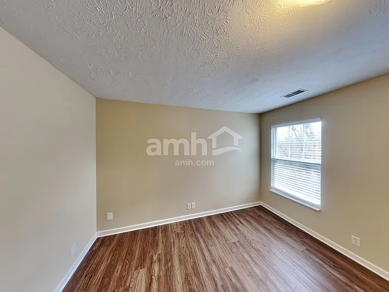119 Crestwood Ln — Photo 19