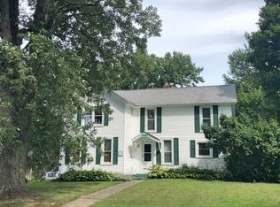 13620 W Spring St, Burton, OH 44021