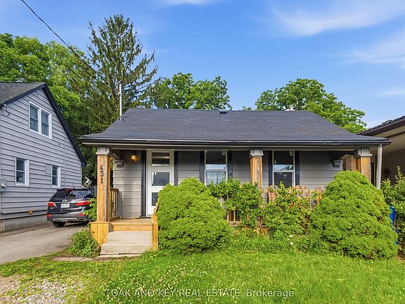 4th image of 431 Burdick Pl
