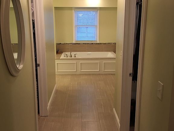 Entryway to Masterbath
