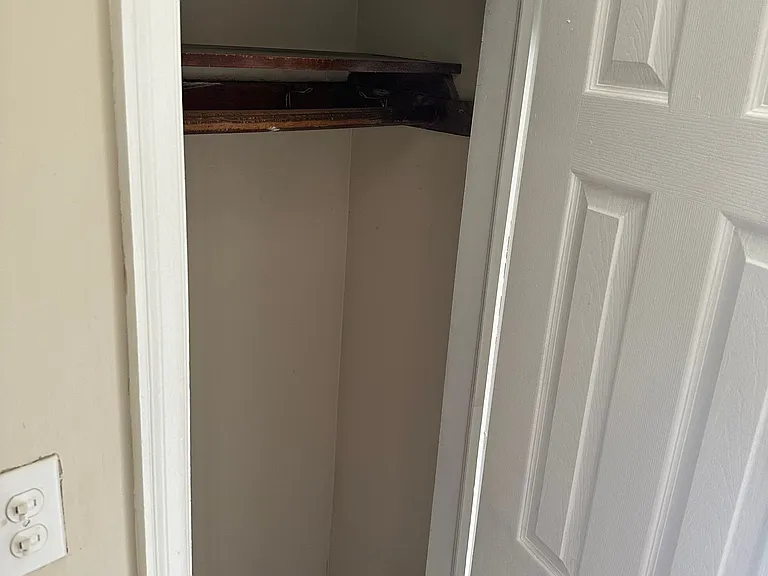 9781 Wayburn St — Photo 24
