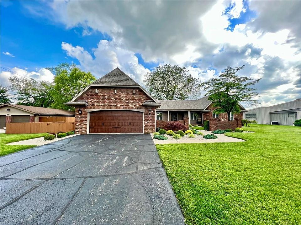 909 South Dr, Seymour, IN 47274 Zillow