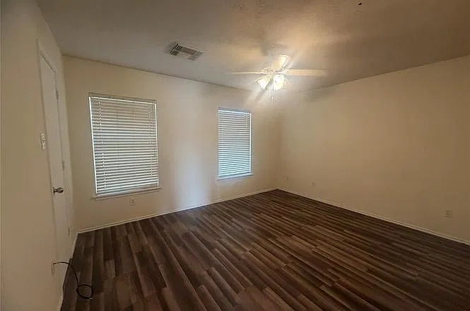 3 bed, 2.5 bath, 1553 sqft, $1,750 — Photo 4
