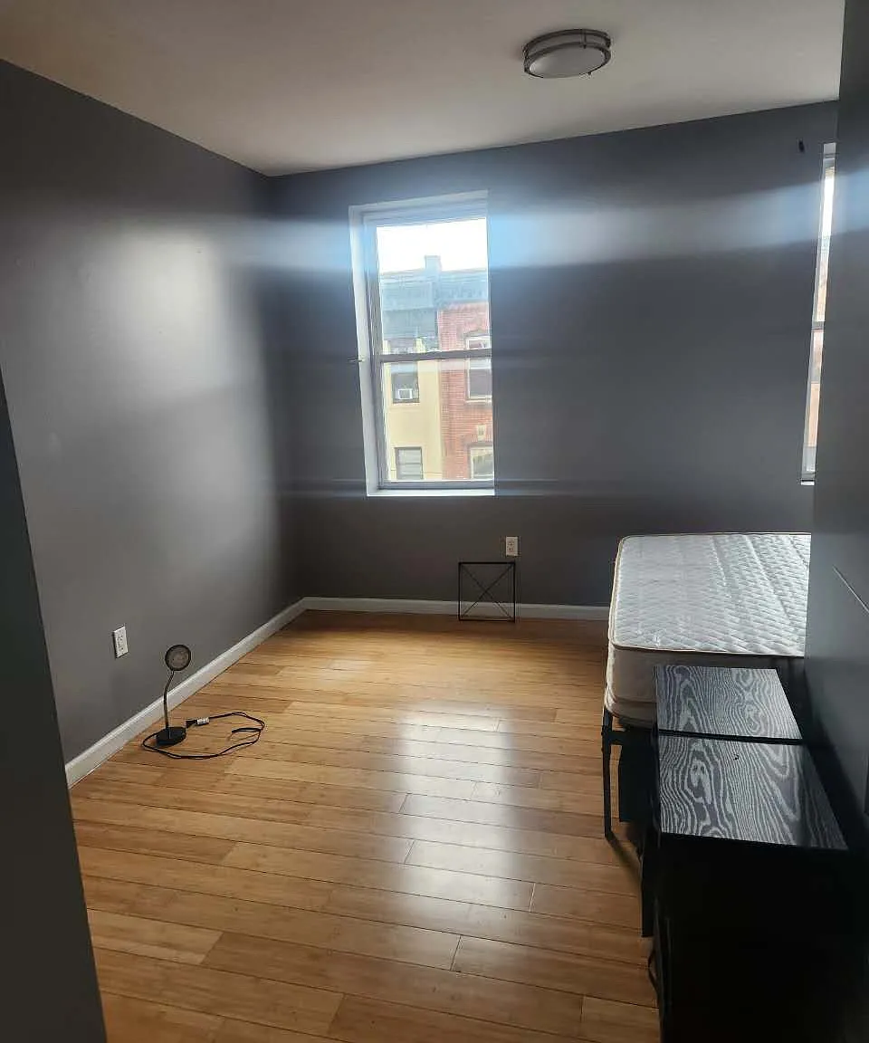 2 bed, 2106 sqft, $1,200 — Photo 4