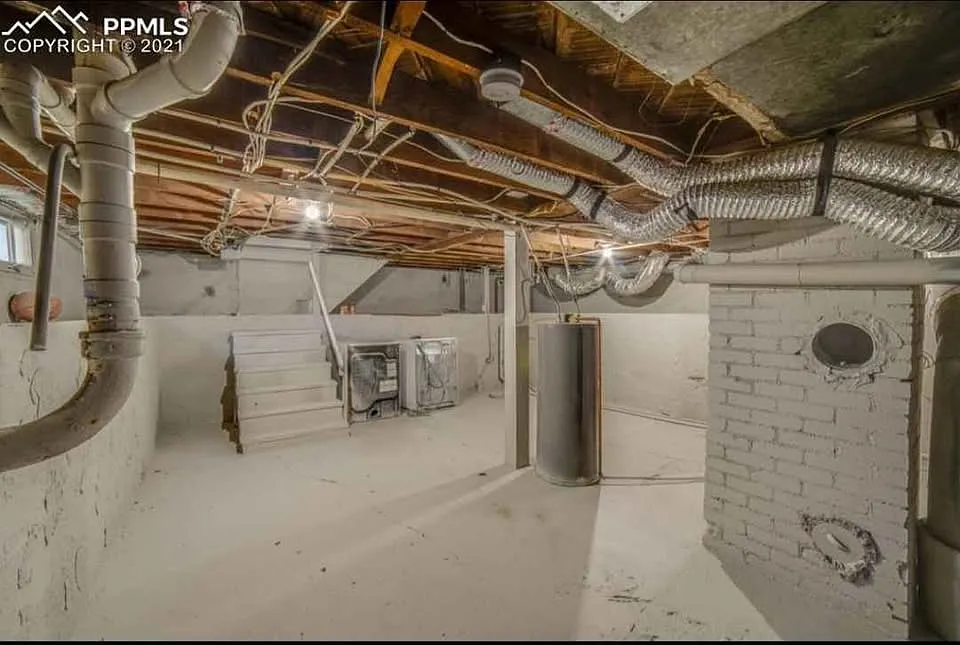 2 bed, 1320 sqft, $1,350 — Photo 3
