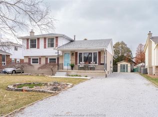 28 Tasan Cres, Chatham Kent, ON N7L4V1