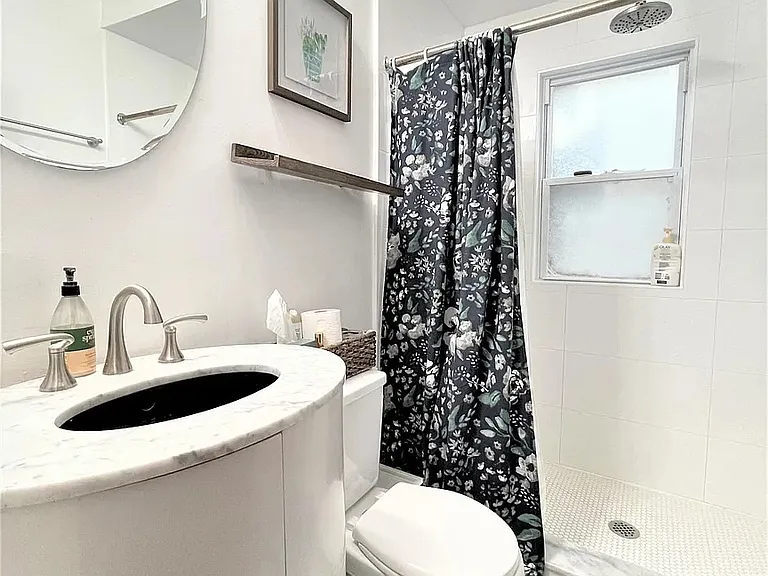 10 Dickson St #1 — Photo 13