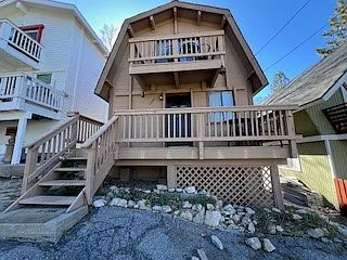 1 bed, 1.5 bath, 864 sqft, $1,750 — Photo 1
