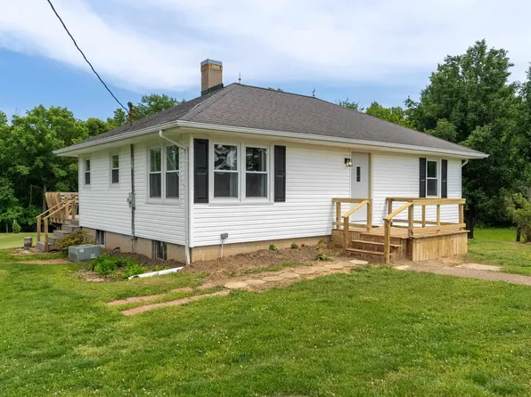 5924 Saraville Rd, Creal Springs, IL 62922