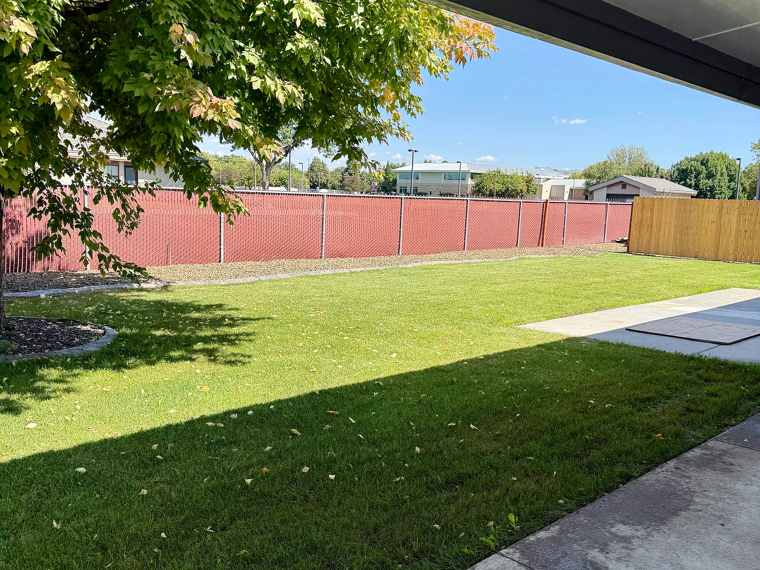 5 bed, 2554 sqft, $2,850 — Photo 3