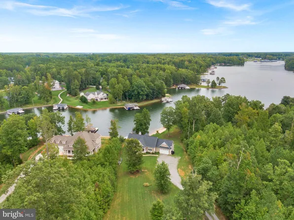 694 Winchester Trl, Mineral, VA 23117