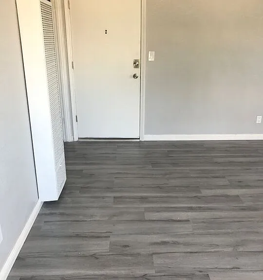 2018 S Longwood Ave #4 — Photo 14