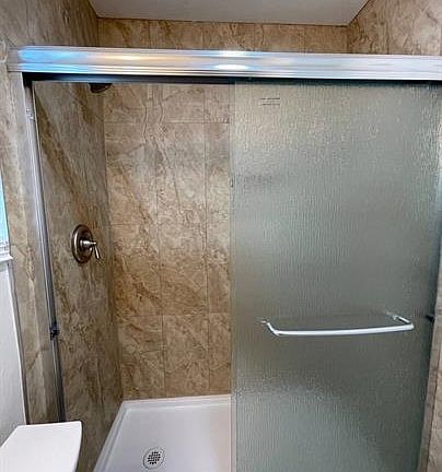 4th image of 205 N Mariposa St #11327104