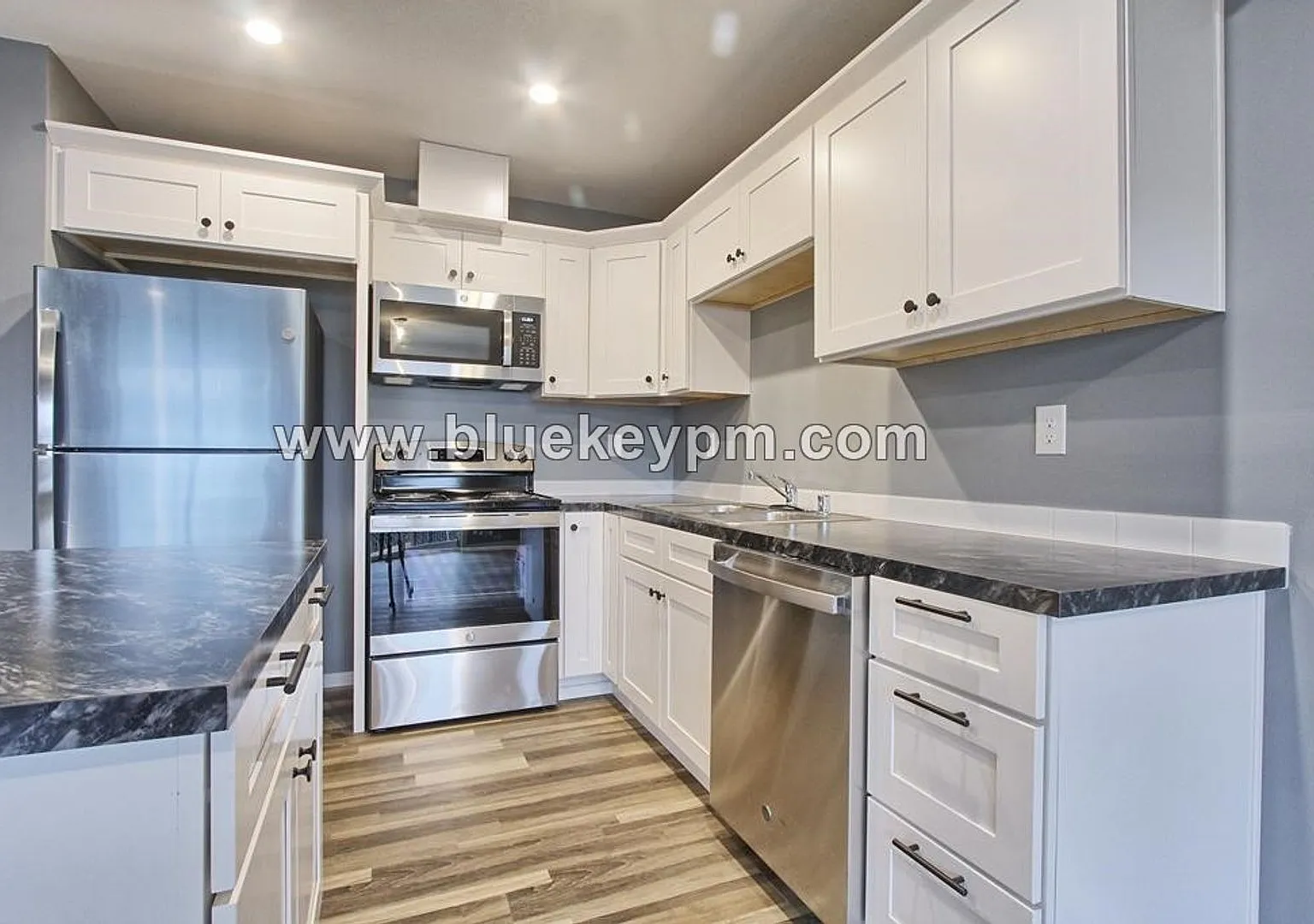 # 318 - 3 Bed, 2.5 Baths Townhome in LaCenter — Photo 4