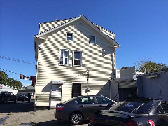 3rd image of 105 Elmwood Ave