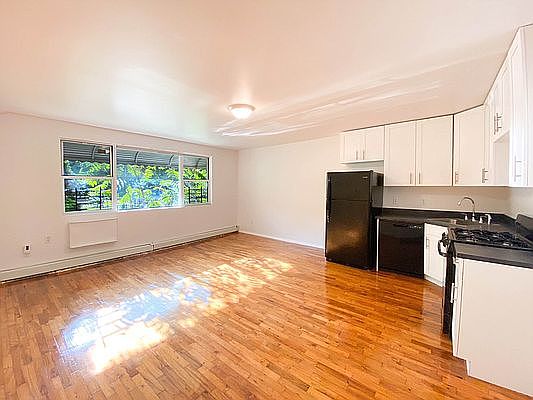 1st image of 439 E 21st St #1A