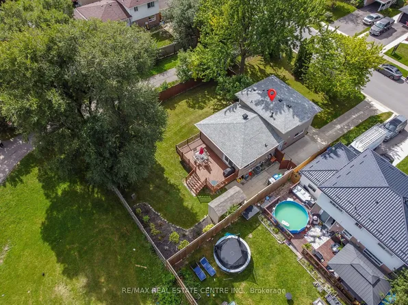 276 Bartley Bull Pkwy, Brampton, ON L6W 2L3