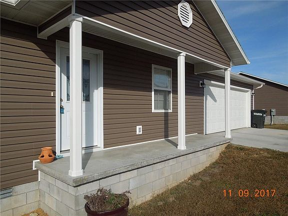 2nd image of 1310 Hank Blvd