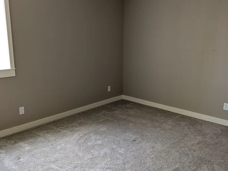 790 NE Elk Run Dr — Photo 18