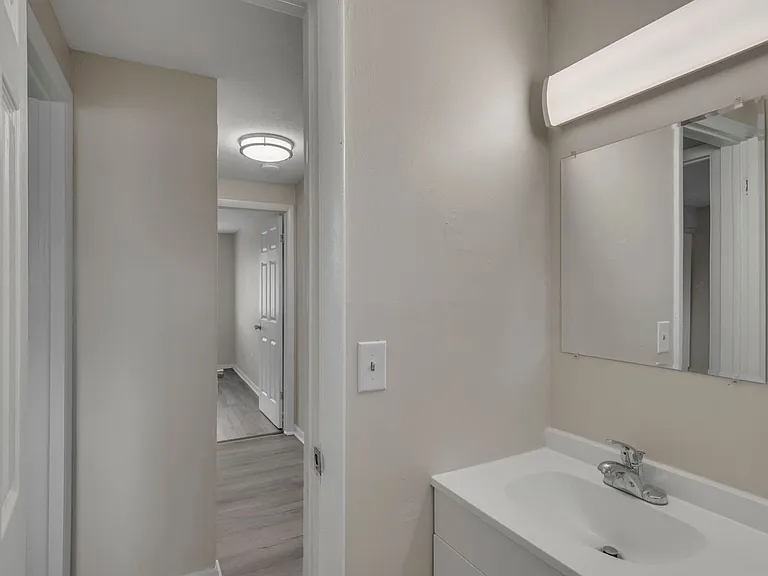 429 Barnett Rd — Photo 20