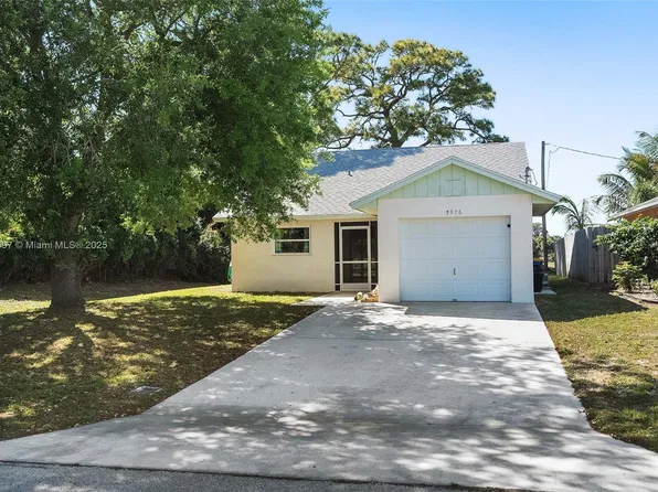 5976 SE Collins Ave, Stuart, FL 34997