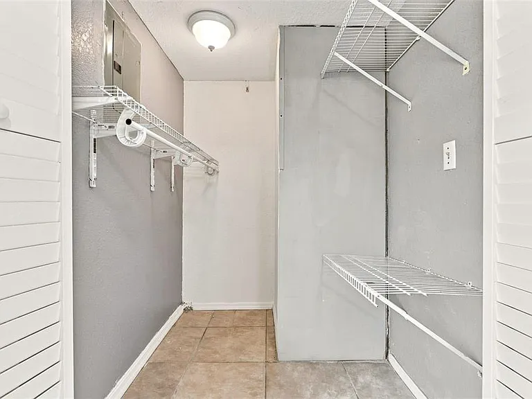 6714 Nina Rosa Dr #B — Photo 13
