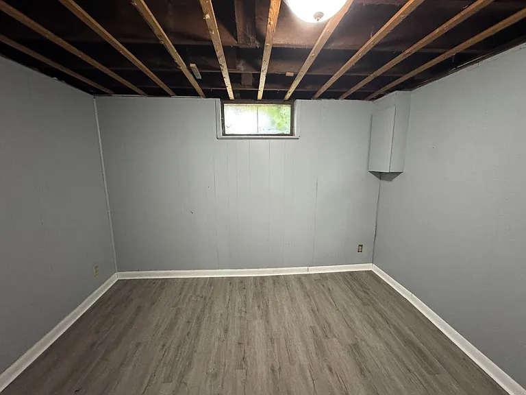 2342 E Legrande Ave — Photo 29