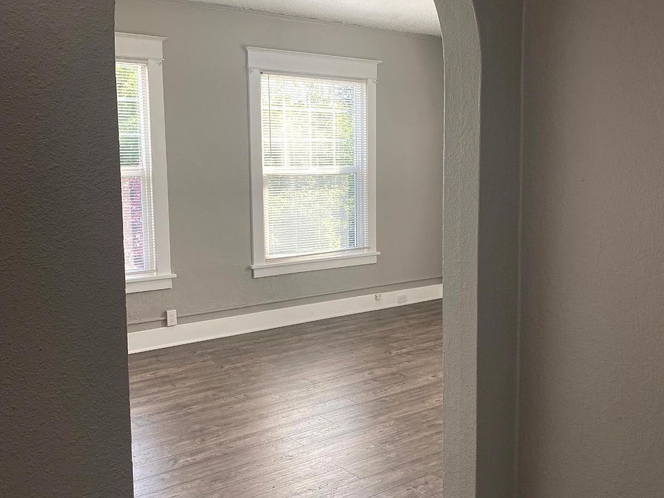 1st image of 315 N G St APT 302