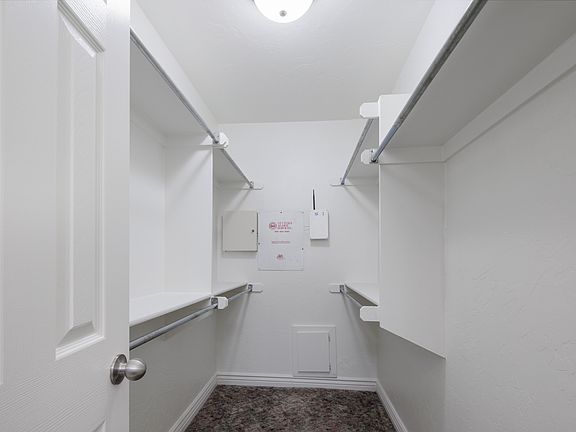 5th image of 4900 Sunny Ct