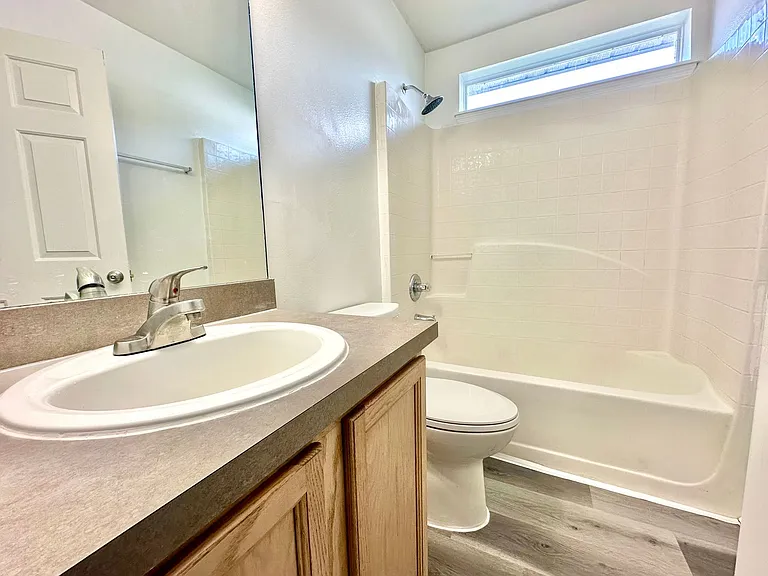2871 Lockwood Blvd — Photo 16