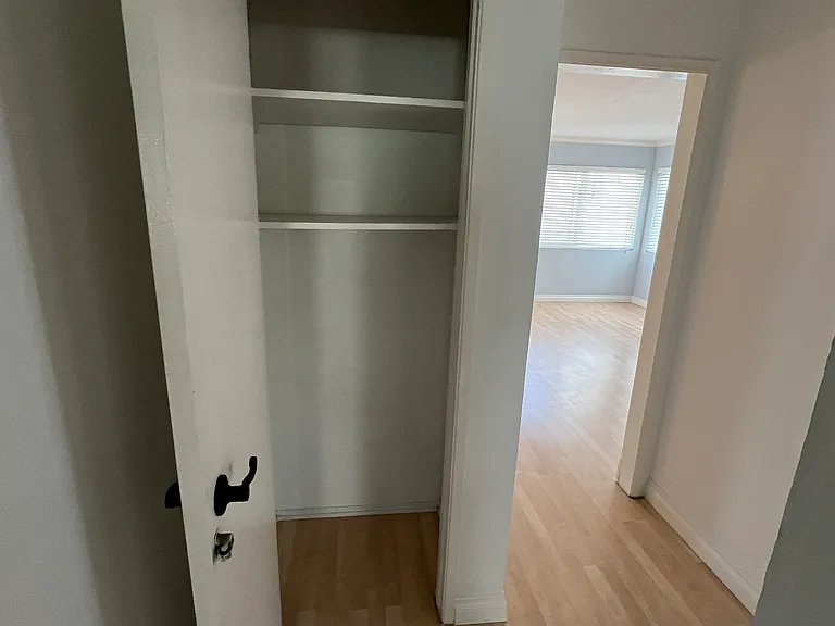 514 Marigold Ave #1/2 — Photo 17