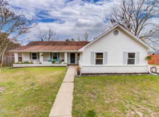 4 Regency Dr, Long Beach, MS 39560