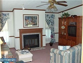 4th image of 15 Lee Dr