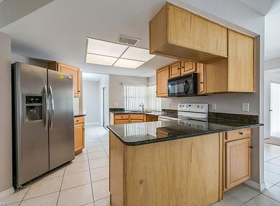 2nd image of 17644 Taylor Dr