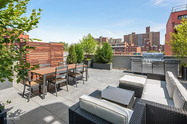 Rented by Corcoran | media 23