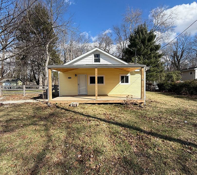 1st image of 236 Lakeview Dr