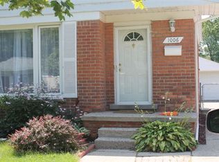 1106 Woodlawn Ave, Royal Oak, MI