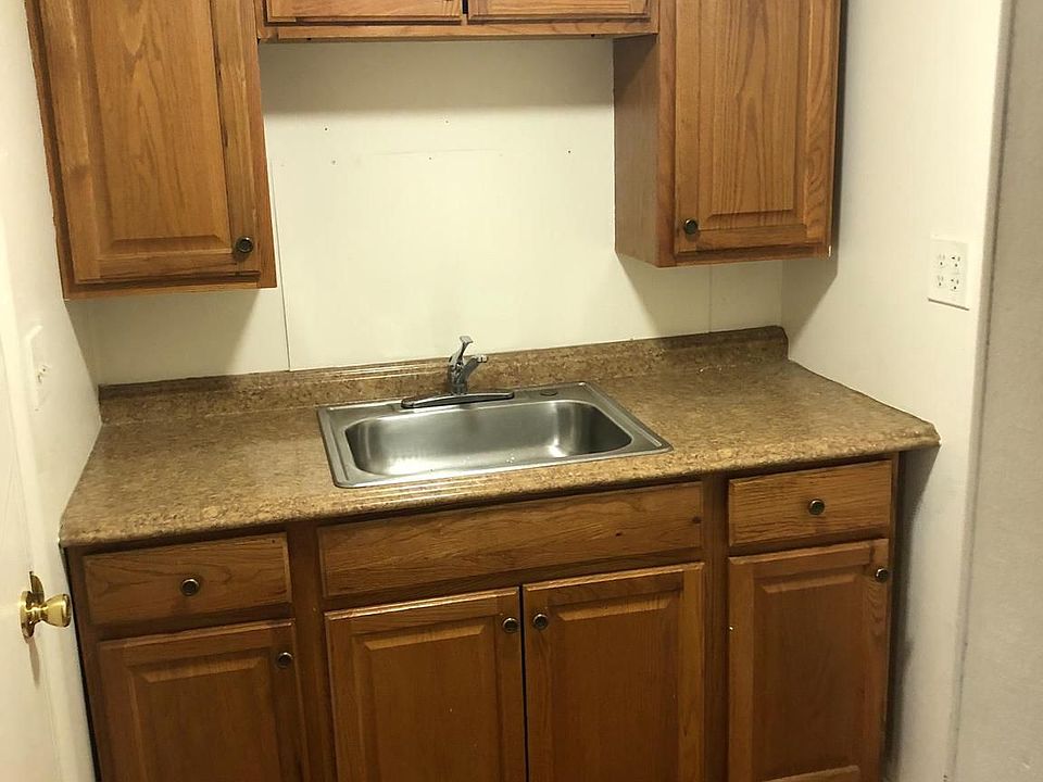 1st image of 613 N 9th St APT 3
