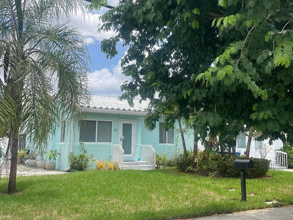 1st image of 617 SW 9TH Street