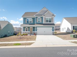 329 Ox Bow Cir, Mount Holly, NC 28120